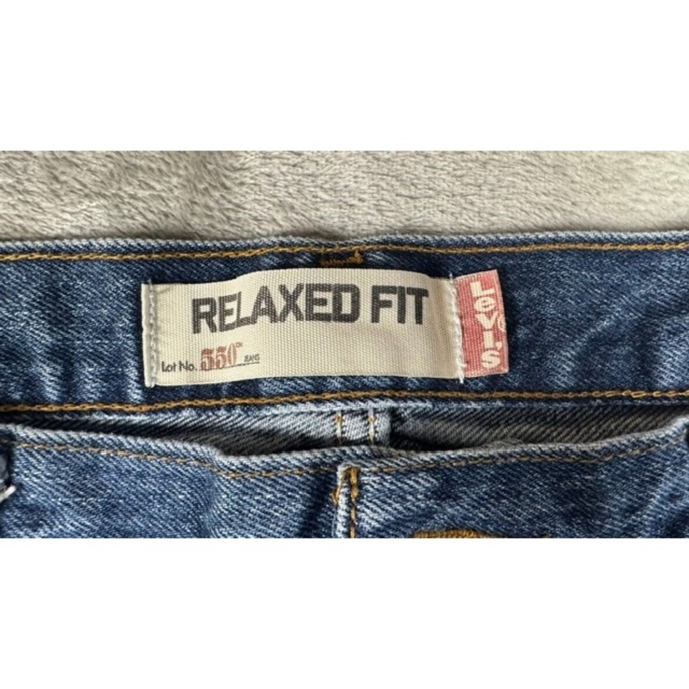 Levi's Jeans Mens 38x34 550 Relaxed Fit Tapered‎ Leg Medium Wash Blue Denim - Picture 7 of 10